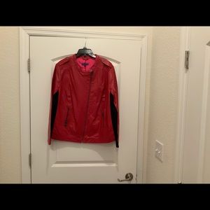 Women’s accessories